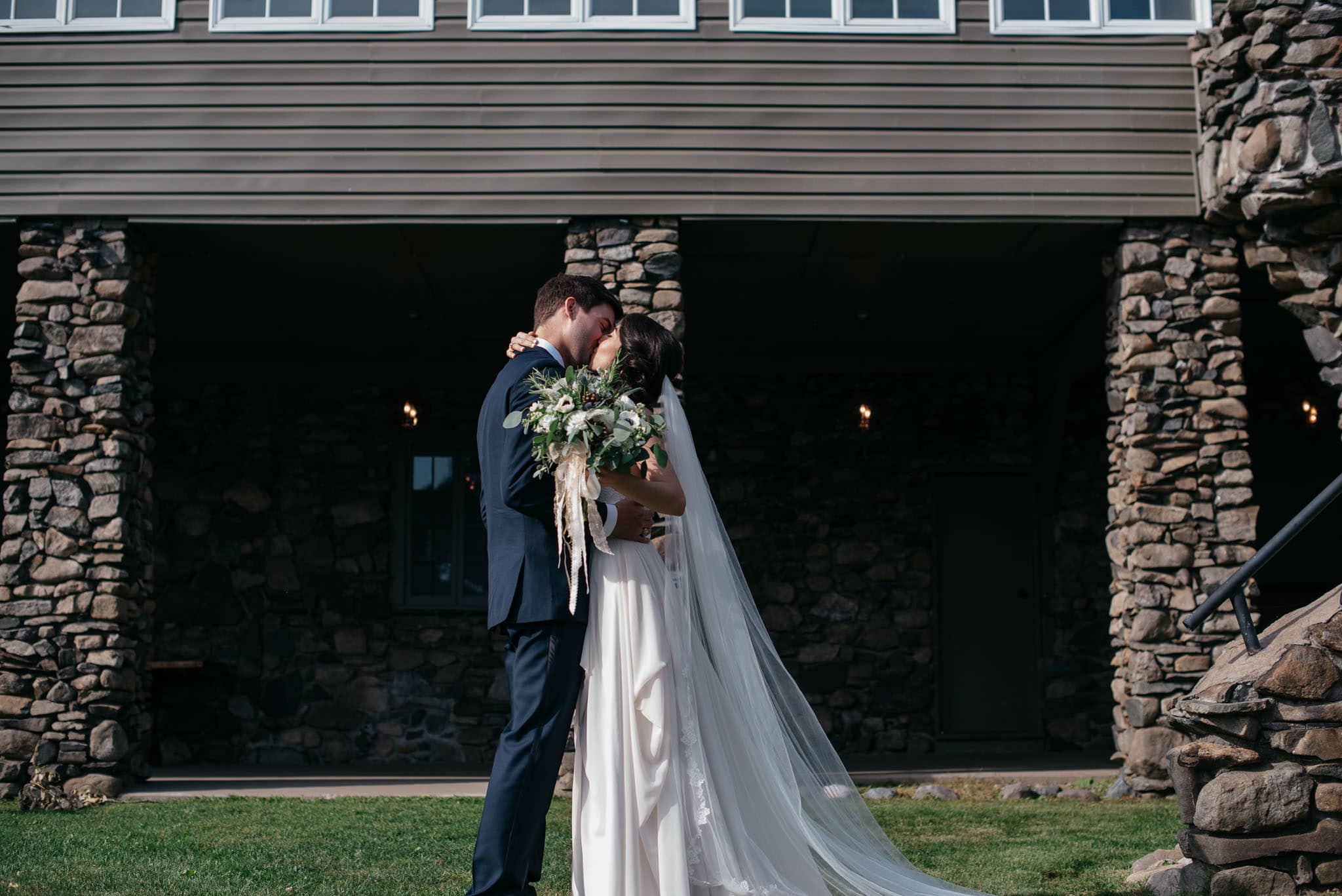 crooked-lake-house-wedding-18