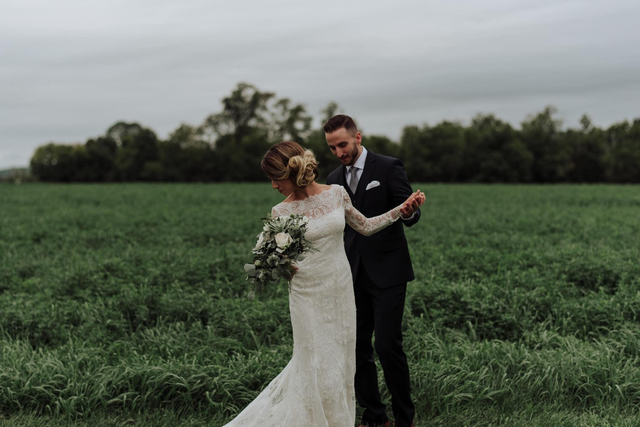 hayloft-on-the-arch-wedding-24