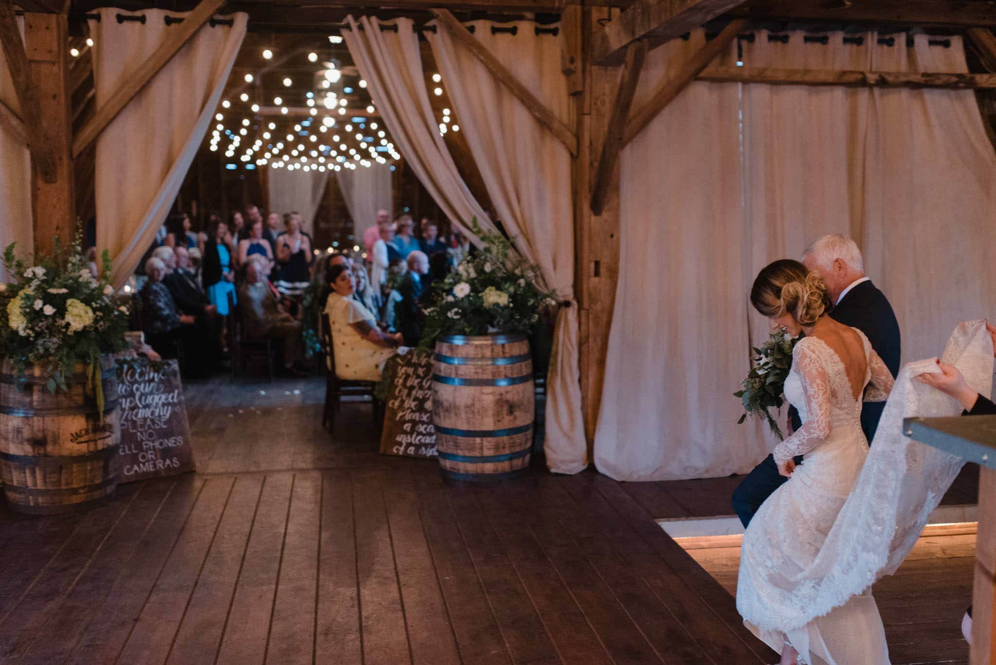 hayloft-on-the-arch-wedding-35