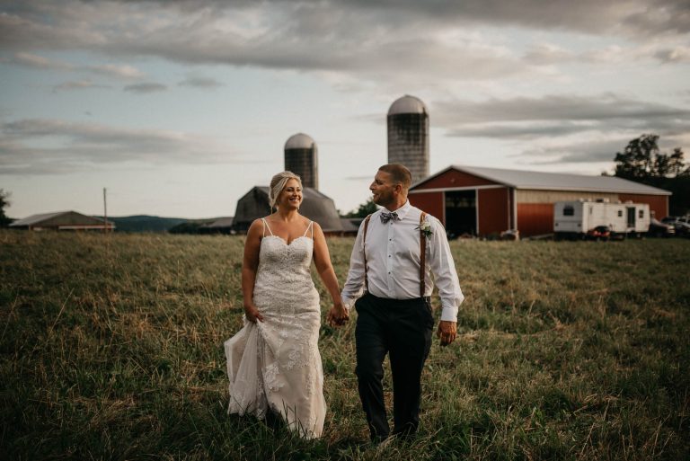 Jenn & Chris’ Gilbertsville Farmhouse Wedding
